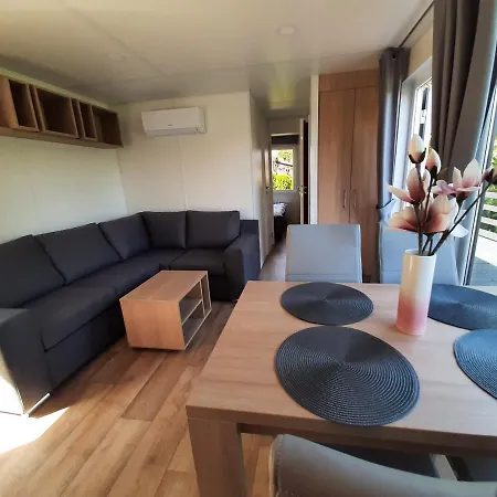 Appartamento Przystan U Krolow *